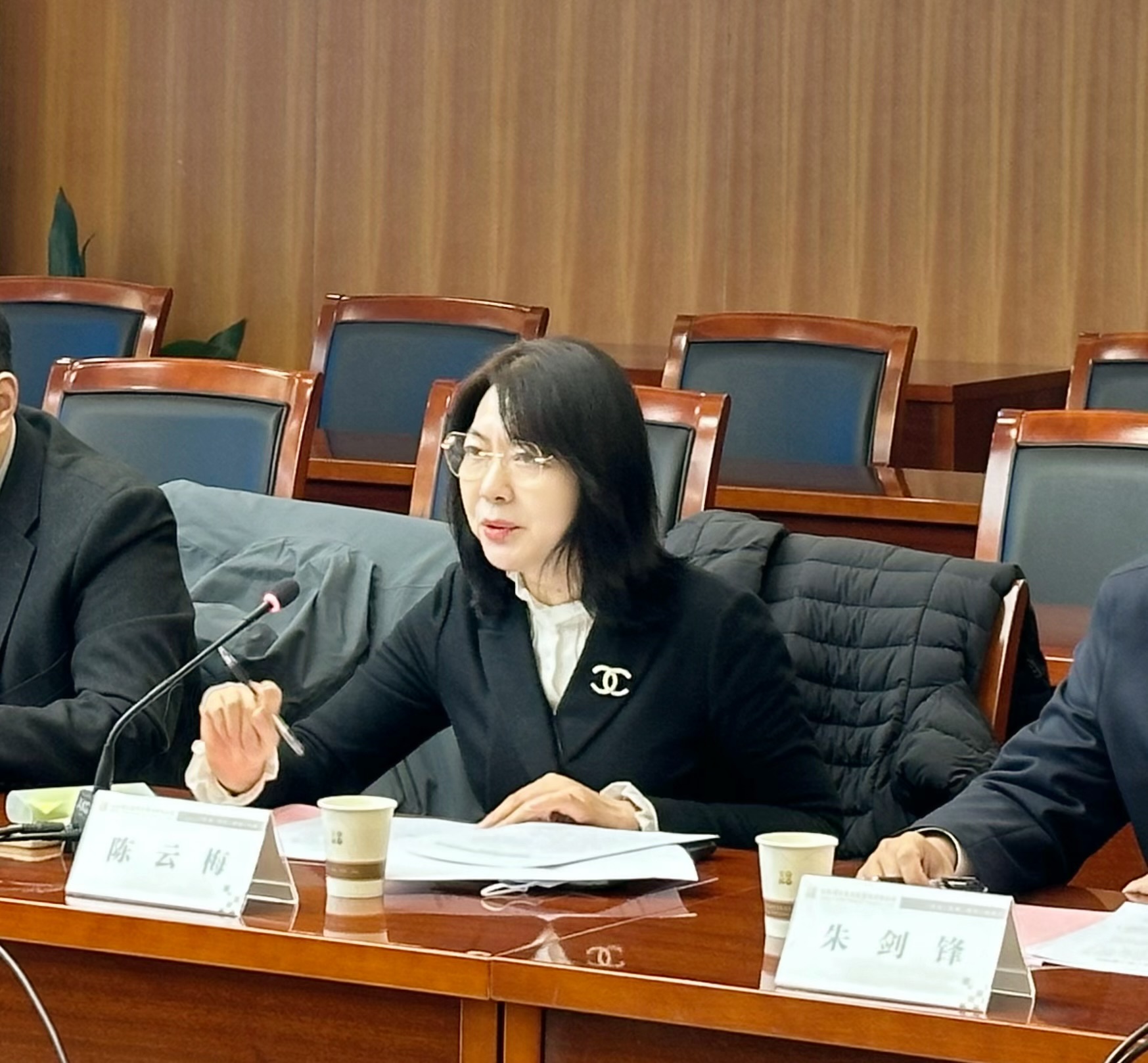 1703121363801460.jpg 文貿委會議照片2.JPG